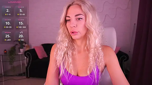 BellaRayyy online show from December 2025 02:00:02 PM