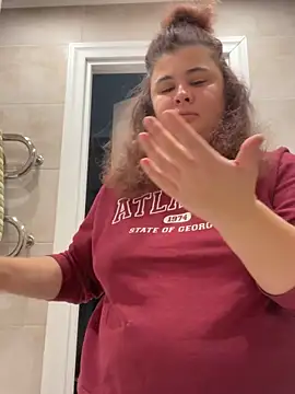 AliceCurlyX online show from November 2025 03:25:02 PM