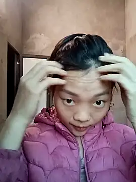 Ananine online show from November 2025 12:09:02 AM