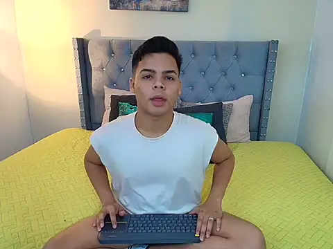 Snapshot of stewart_mateo_ chatting on October 2025 01:58:02 AM stewart mateo  online show from October 2025 01:58:02 AM