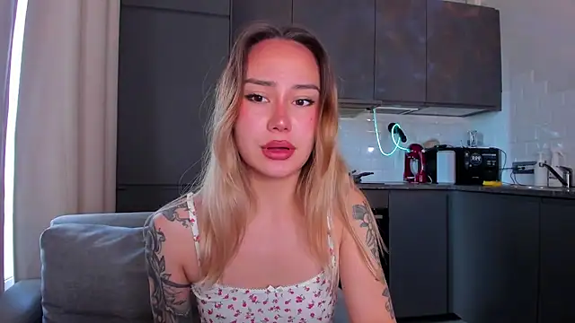 Snapshot of baobei03 chatting on October 2025 10:38:02 AM baobei03 online show from October 2025 10:38:02 AM