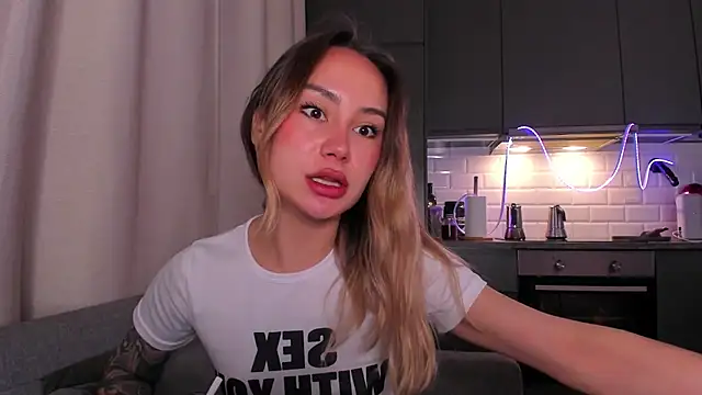 Snapshot of baobei03 chatting on November 2025 10:25:02 AM baobei03 online show from November 2025 10:25:02 AM