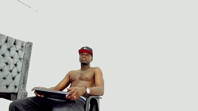 Snapshot of DOUGLAS_099 chatting on October 2025 01:01:01 PM DOUGLAS 099 online show from October 2025 01:01:01 PM