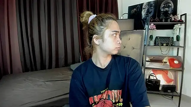 urfantasyhotbaby online show from November 2025 05:02:02 PM