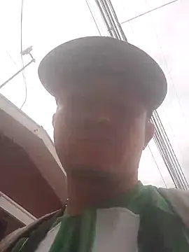 Snapshot of Loquendo2201 chatting on September 2025 10:10:02 PM Loquendo2201 online show from September 2025 10:10:02 PM