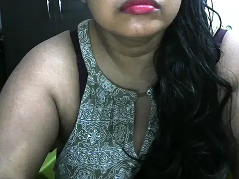 Snapshot of bosemalini chatting on October 2025 05:47:03 PM bosemalini online show from October 2025 05:47:03 PM