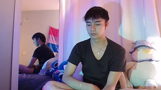 Noah Blaze online show from October 2025 08:17:02 PM