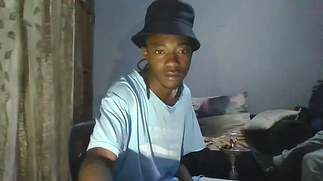 Nykho17 online show from November 2025 06:29:01 PM