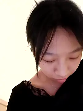 Snapshot of jingjing005 chatting on November 2025 10:46:02 AM jingjing005 online show from November 2025 10:46:02 AM