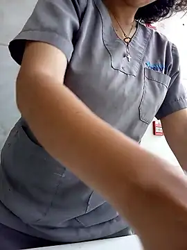 Syndel23 online show from January 2026 05:17:01 PM