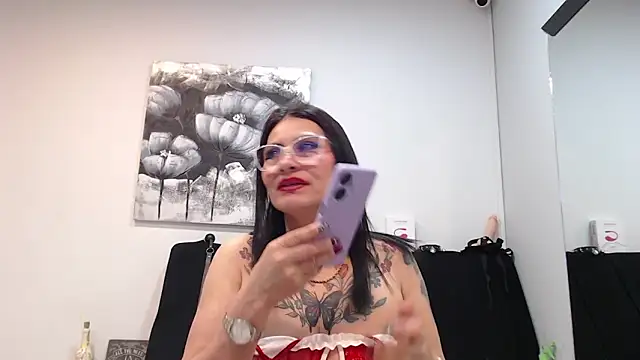 DonnaJoness online show from November 2025 06:51:02 PM