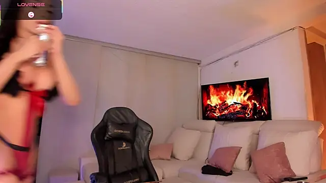 Snapshot of BadRose24 chatting on February 2026 12:59:01 AM BadRose24 online show from February 2026 12:59:01 AM