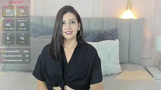Snapshot of victoria_bourne chatting on May 2026 07:20:02 PM victoria bourne online show from May 2026 07:20:02 PM