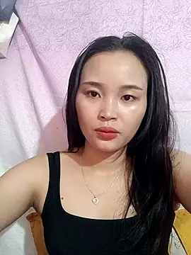 Snapshot of Lili_lovely chatting on October 2025 01:22:01 AM Lili lovely online show from October 2025 01:22:01 AM