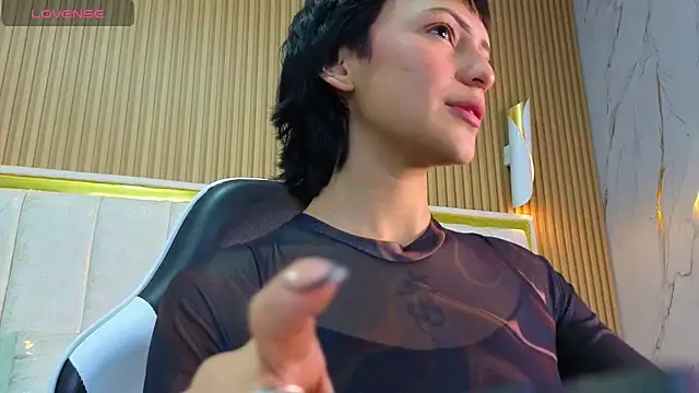 Snapshot of Mary_Luxx_TP chatting on December 2025 03:22:02 AM Mary Luxx TP online show from December 2025 03:22:02 AM