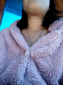 maycuc123 online show from November 2025 02:48:02 AM