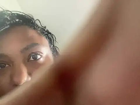 Snapshot of princesslivv chatting on June 2026 11:58:01 PM princesslivv online show from June 2026 11:58:01 PM