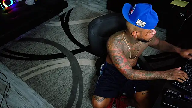 SLANGONDEMHOES online show from December 2025 06:38:01 PM