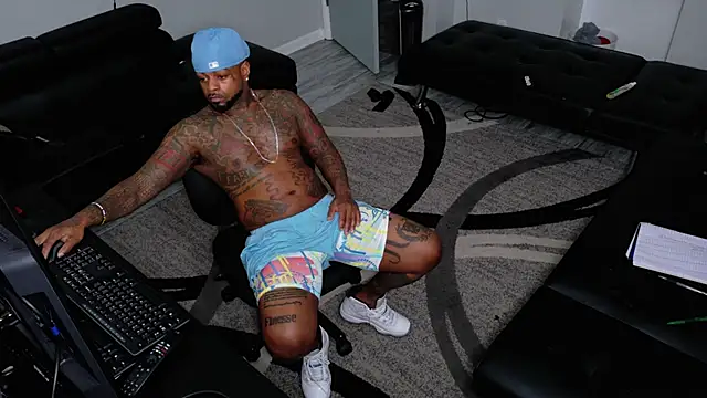 SLANGONDEMHOES online show from April 2026 12:55:01 PM