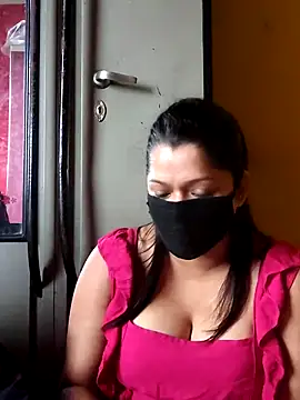 Snapshot of Hottie_couple69 chatting on September 2025 05:40:01 AM Hottie couple69 online show from September 2025 05:40:01 AM