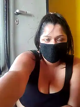 Snapshot of Hottie_couple69 chatting on October 2025 06:03:01 AM Hottie couple69 online show from October 2025 06:03:01 AM