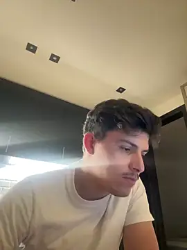 Snapshot of dock_75 chatting on October 2025 02:18:02 PM dock 75 online show from October 2025 02:18:02 PM