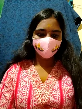 Snapshot of mini-queen chatting on October 2025 11:49:02 AM mini-queen online show from October 2025 11:49:02 AM