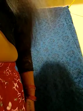 mini-queen online show from March 2026 06:45:02 PM