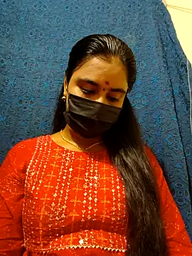 mini-queen online show from April 2026 06:01:02 PM