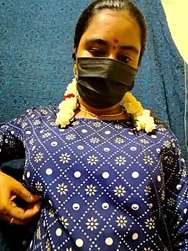 mini-queen online show from April 2026 04:01:01 PM