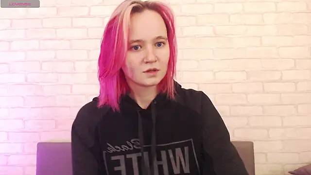 Ericha Stone online show from October 2025 08:07:02 AM