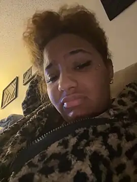 Snapshot of StylishEchium chatting on October 2025 05:42:02 AM StylishEchium online show from October 2025 05:42:02 AM