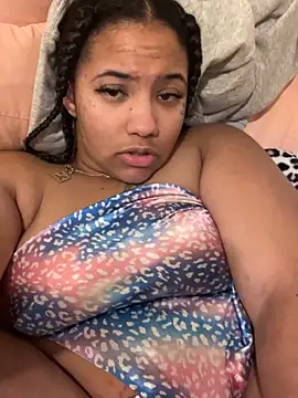 Snapshot of StylishEchium chatting on November 2025 06:29:02 PM StylishEchium online show from November 2025 06:29:02 PM