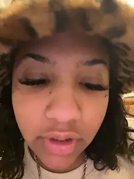 Snapshot of StylishEchium chatting on November 2025 07:59:02 PM StylishEchium online show from November 2025 07:59:02 PM