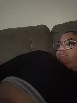 StylishEchium online show from April 2026 07:45:01 AM