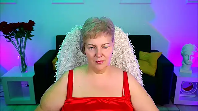 MaryMogan online show from November 2025 05:01:02 AM