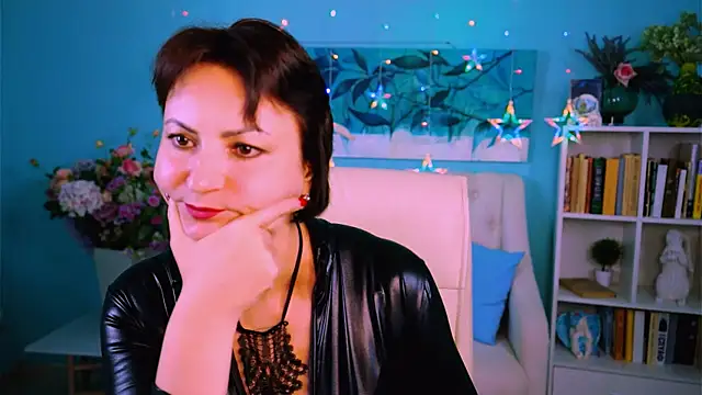 HelenBeler online show from September 2025 01:56:01 PM