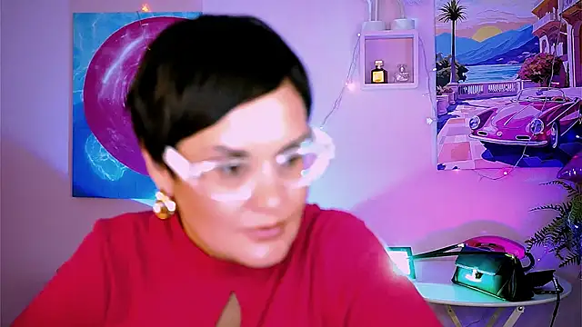 LauraDavidsons online show from September 2025 07:29:01 PM