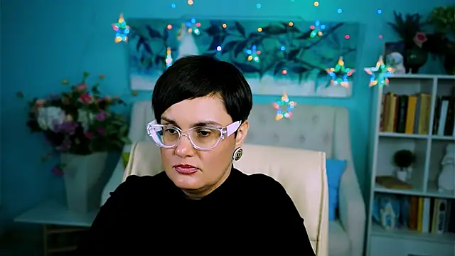 LauraDavidsons online show from October 2025 04:47:02 PM