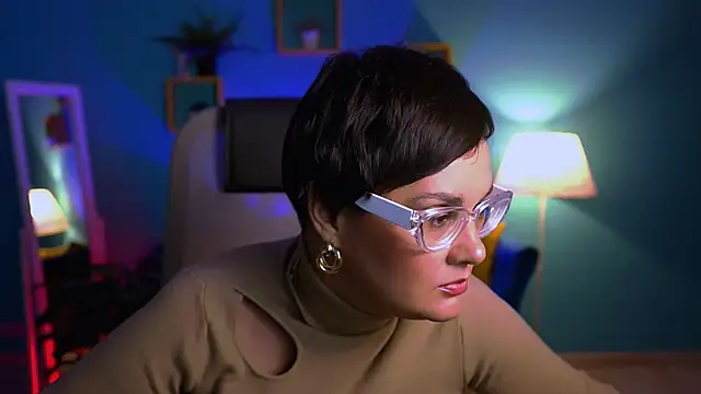 LauraDavidsons online show from October 2025 04:29:02 PM