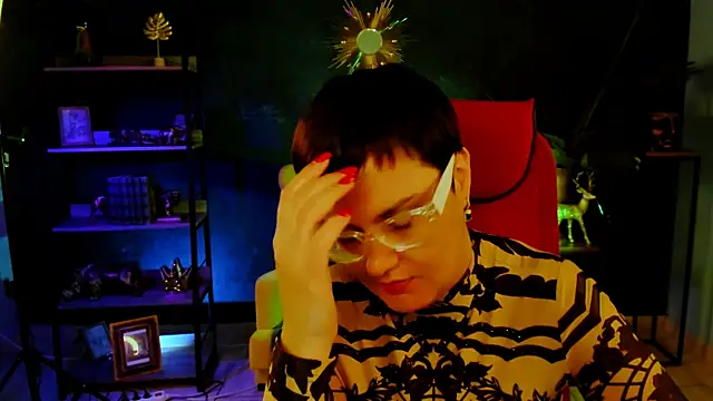 Snapshot of LauraDavidsons chatting on December 2025 05:36:02 AM LauraDavidsons online show from December 2025 05:36:02 AM