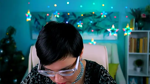 Snapshot of LauraDavidsons chatting on January 2026 05:26:01 PM LauraDavidsons online show from January 2026 05:26:01 PM