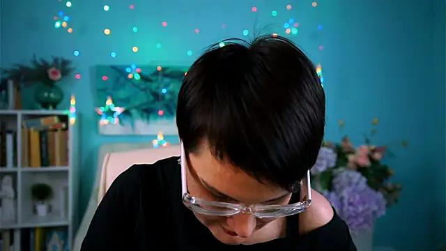 Snapshot of LauraDavidsons chatting on February 2026 05:47:02 PM LauraDavidsons online show from February 2026 05:47:02 PM