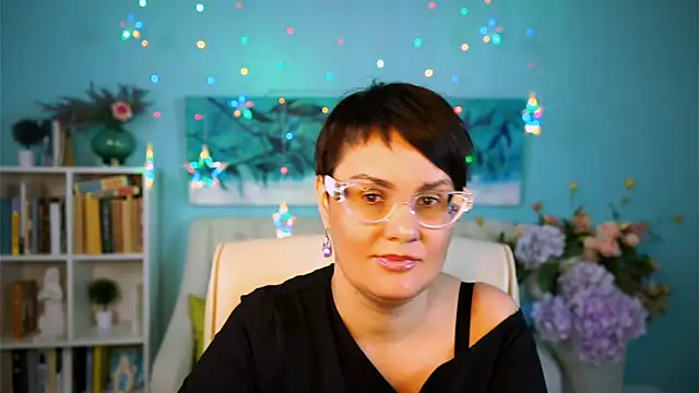 Snapshot of LauraDavidsons chatting on March 2026 08:37:01 PM LauraDavidsons online show from March 2026 08:37:01 PM