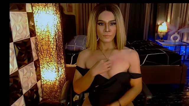 Snapshot of ElegantKellyTS chatting on November 2025 07:19:01 AM ElegantKellyTS online show from November 2025 07:19:01 AM