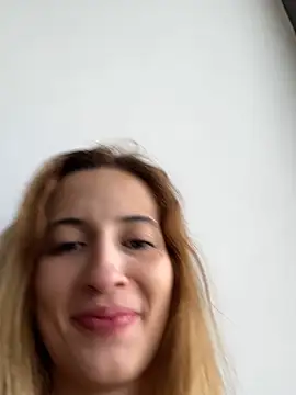 Snapshot of Emilywillis8 chatting on October 2025 02:25:02 PM Emilywillis8 online show from October 2025 02:25:02 PM