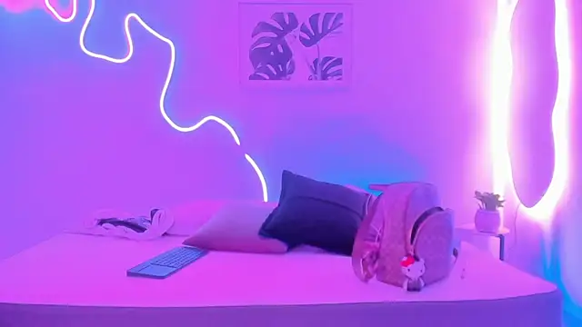 Snapshot of Emilywillis8 chatting on November 2025 03:38:01 AM Emilywillis8 online show from November 2025 03:38:01 AM