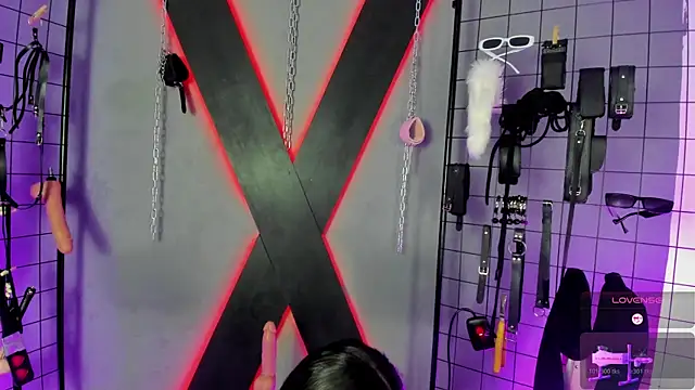 Snapshot of MissKara_Ariana_bdsm chatting on November 2025 10:39:02 AM MissKara Ariana bdsm online show from November 2025 10:39:02 AM