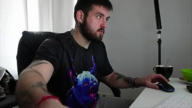 Snapshot of Mike_Platano chatting on October 2025 01:28:02 PM Mike Platano online show from October 2025 01:28:02 PM