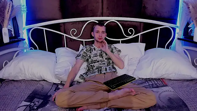 Snapshot of TimBlaks chatting on September 2025 11:20:01 PM TimBlaks online show from September 2025 11:20:01 PM